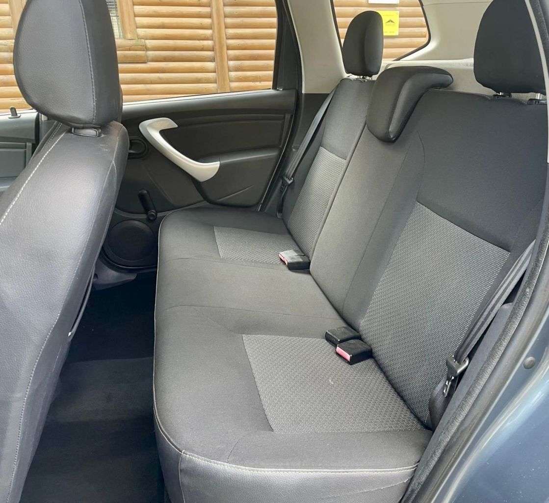 2013 DACIA DUSTER 2013 DACIA DUSTER