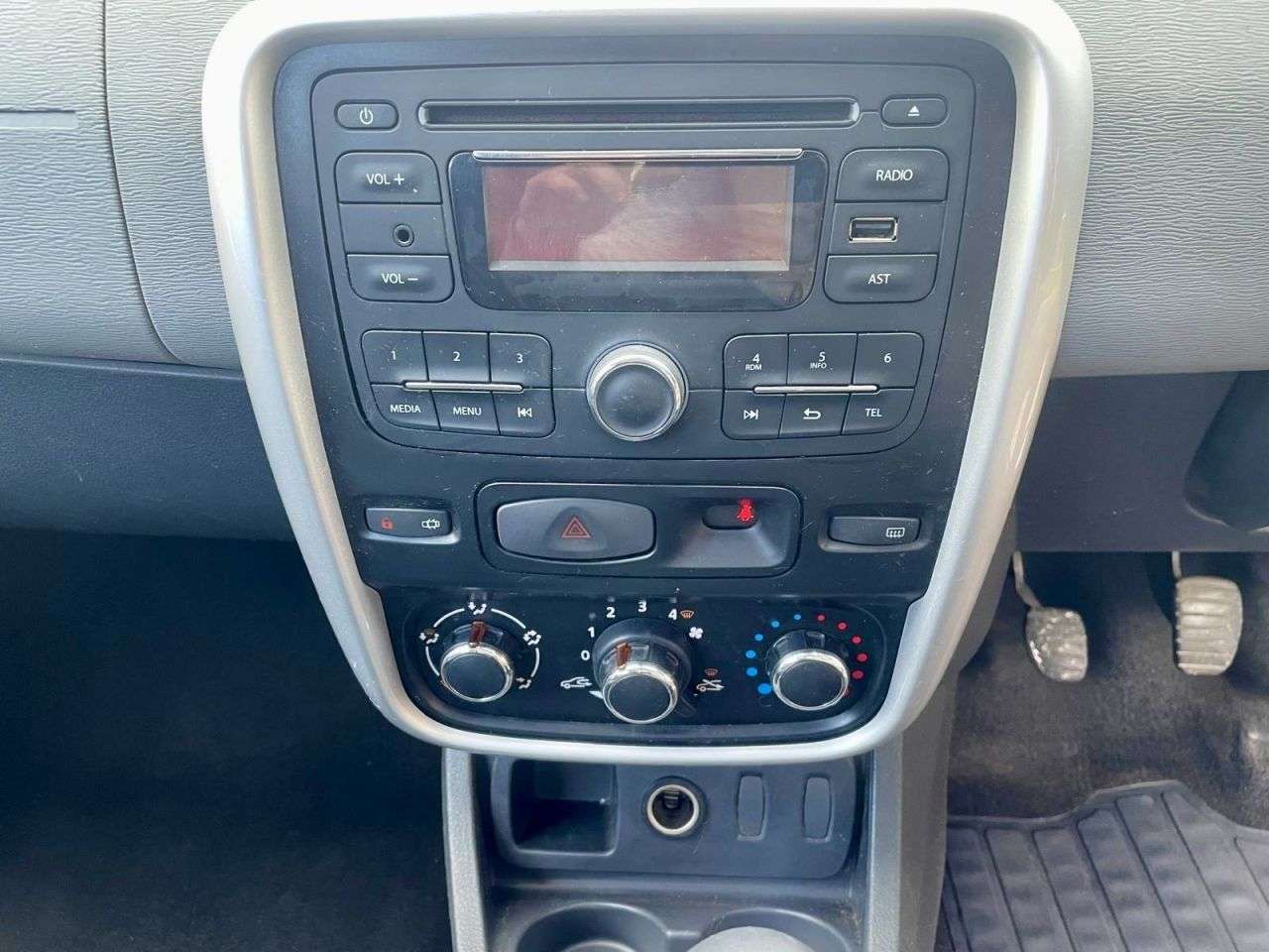 2013 DACIA DUSTER 2013 DACIA DUSTER