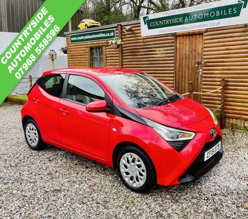 A 2019 TOYOTA AYGO 1.0 VVT-i x-play Hatchback 5dr Petrol Manual Euro 6 (71 ps) ONE ONER FROM N A 2019 TOYOTA AYGO 1.0 VVT-i x-play Hatchback 5dr Petrol Manual Euro 6 (71 ps) ONE ONER FROM N