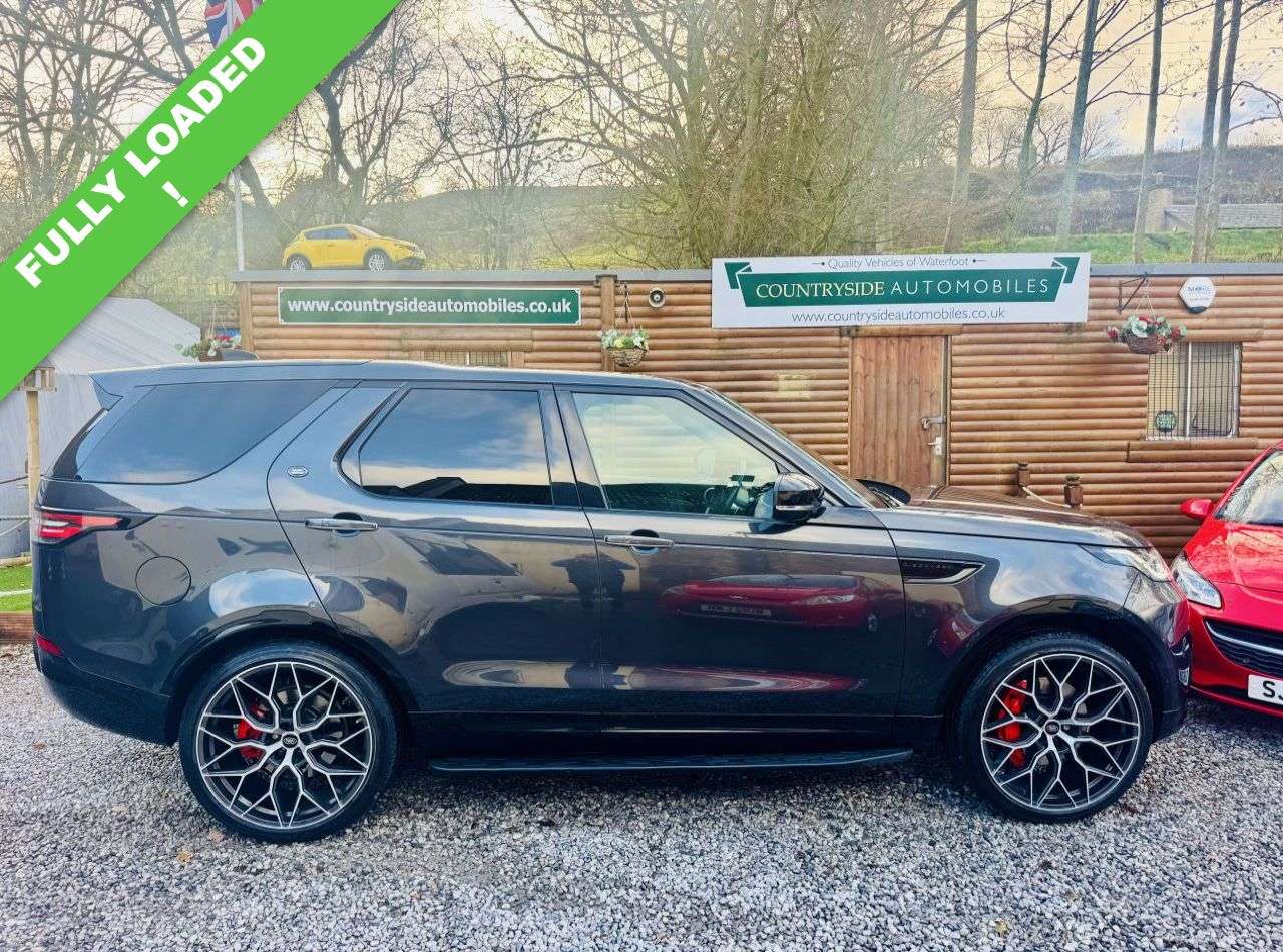 A 2020 LAND ROVER DISCOVERY 3.0 SD V6 HSE Luxury SUV 5dr Diesel Auto 4WD Euro 6 (s/s) (306 ps) HEAD UP A 2020 LAND ROVER DISCOVERY 3.0 SD V6 HSE Luxury SUV 5dr Diesel Auto 4WD Euro 6 (s/s) (306 ps) HEAD UP