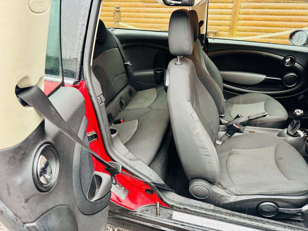 2011 MINI CLUBMAN 2011 MINI CLUBMAN