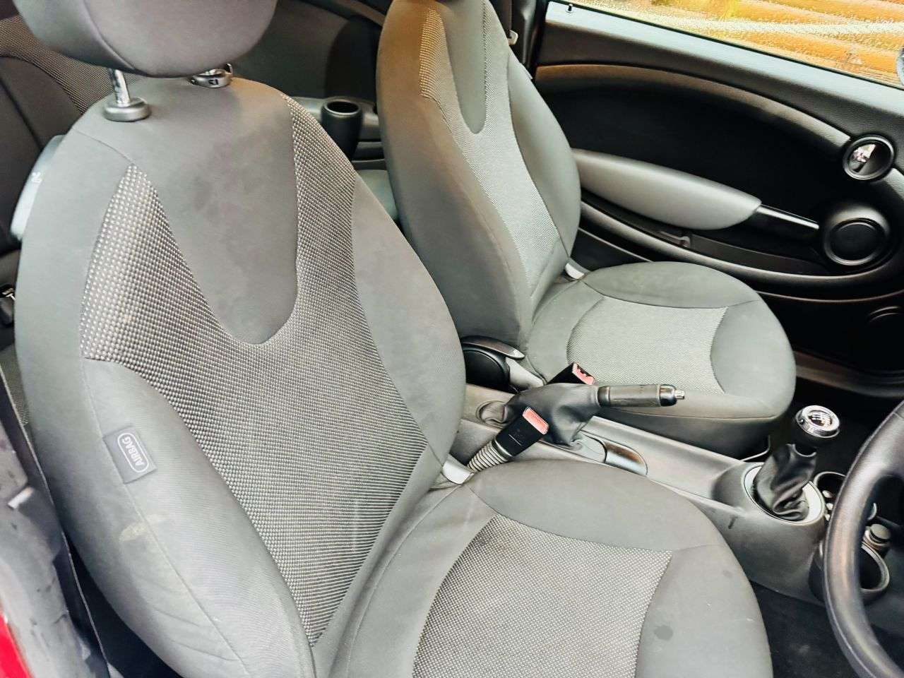 2011 MINI CLUBMAN 2011 MINI CLUBMAN