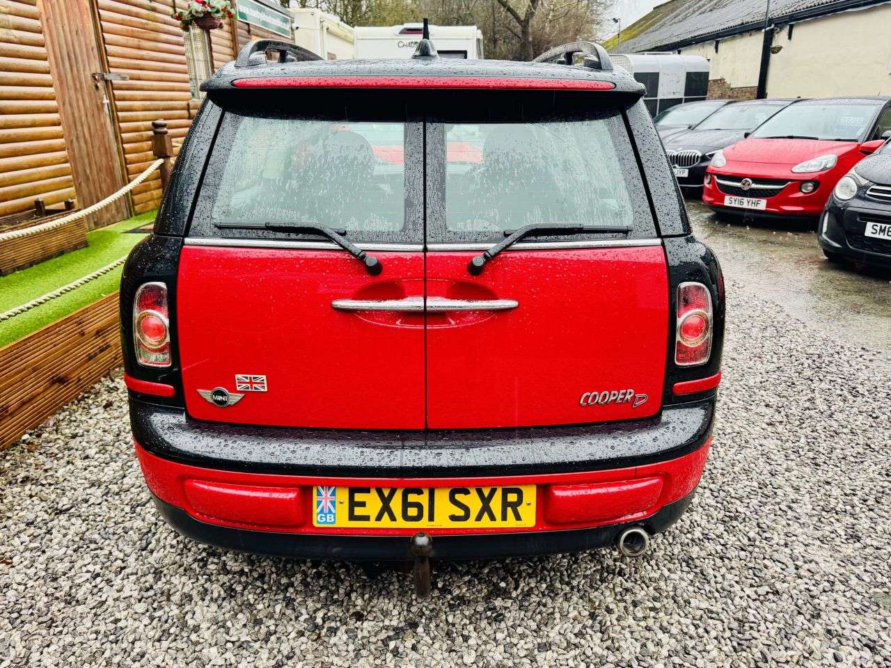 2011 MINI CLUBMAN 2011 MINI CLUBMAN