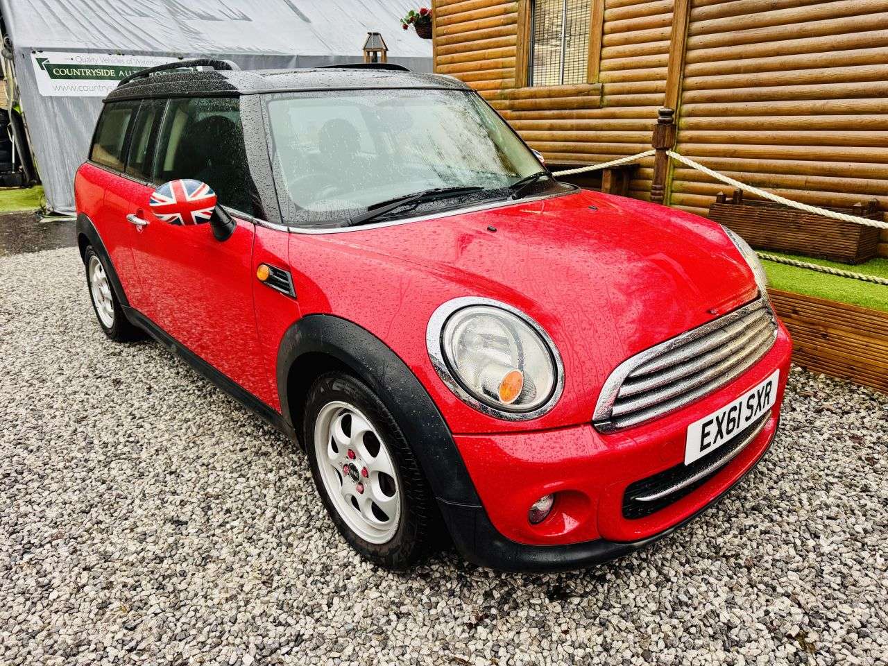 A 2011 MINI CLUBMAN 1.6 Cooper D Estate 5dr Diesel Manual Euro 5 (s/s) (112 ps) ROOF BARS # EST A 2011 MINI CLUBMAN 1.6 Cooper D Estate 5dr Diesel Manual Euro 5 (s/s) (112 ps) ROOF BARS # EST