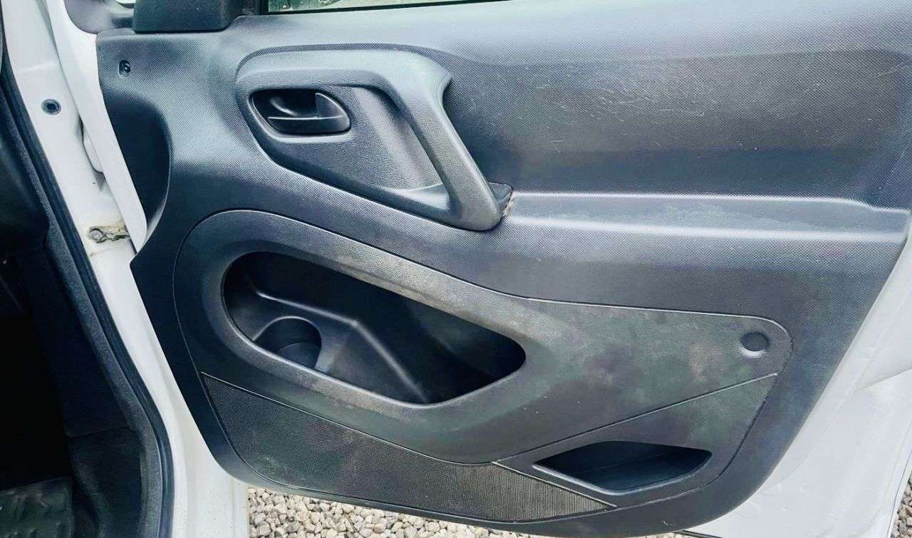 2014 PEUGEOT PARTNER 2014 PEUGEOT PARTNER