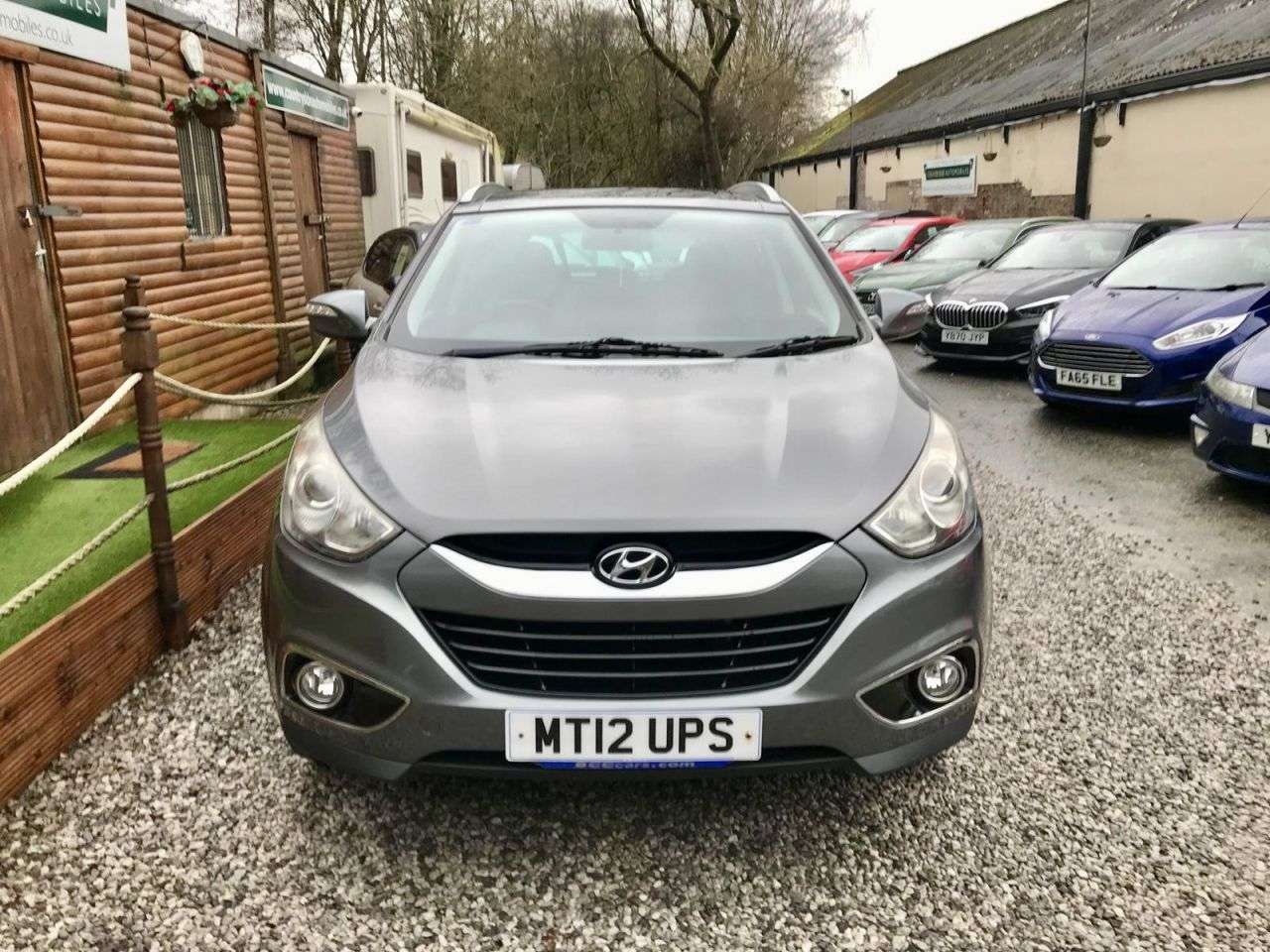 A 2012 HYUNDAI IX35 2.0 CRDi Premium SUV 5dr Diesel Auto 4WD Euro 5 (184 ps) AUTOMATIC # DIESEL A 2012 HYUNDAI IX35 2.0 CRDi Premium SUV 5dr Diesel Auto 4WD Euro 5 (184 ps) AUTOMATIC # DIESEL