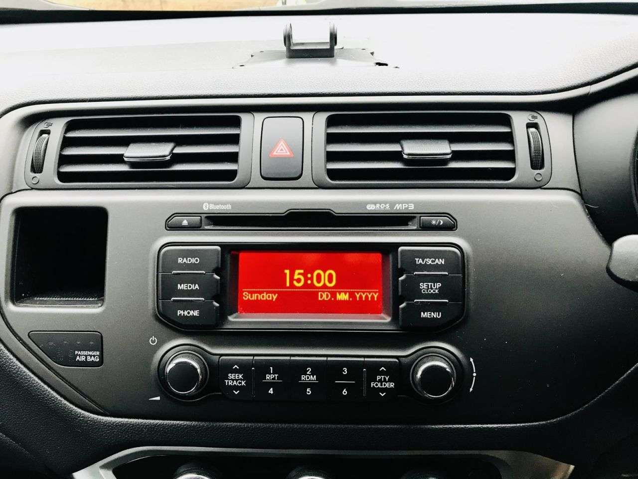 2015 KIA RIO 2015 KIA RIO