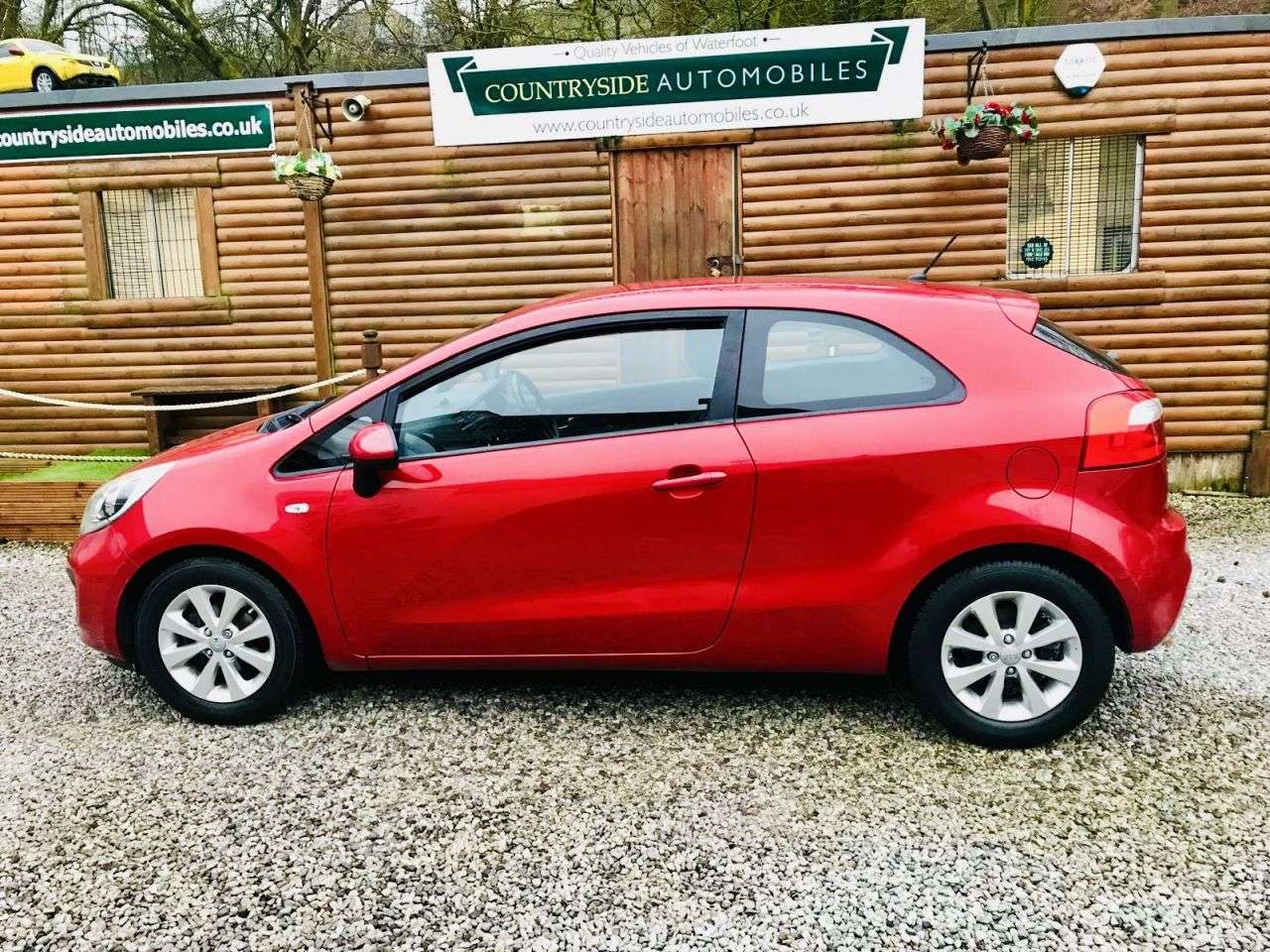 A 2015 KIA RIO 1.25 VR7 Hatchback 3dr Petrol Manual Euro 5 (84 bhp) FULL SERVICE AND NEW M A 2015 KIA RIO 1.25 VR7 Hatchback 3dr Petrol Manual Euro 5 (84 bhp) FULL SERVICE AND NEW M