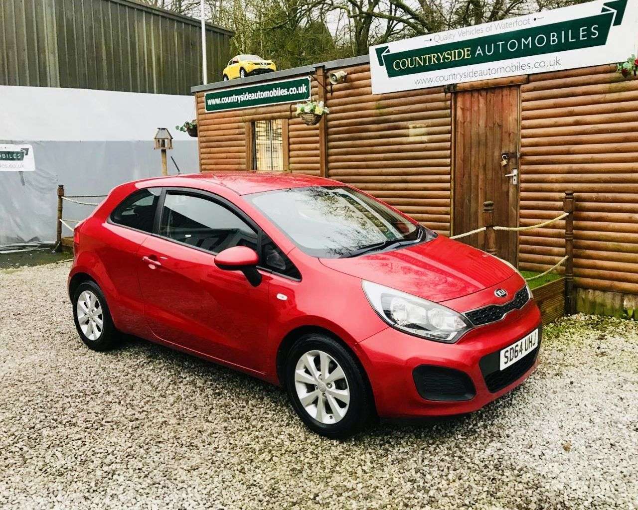 A 2015 KIA RIO 1.25 VR7 Hatchback 3dr Petrol Manual Euro 5 (84 bhp) FULL SERVICE AND NEW M A 2015 KIA RIO 1.25 VR7 Hatchback 3dr Petrol Manual Euro 5 (84 bhp) FULL SERVICE AND NEW M