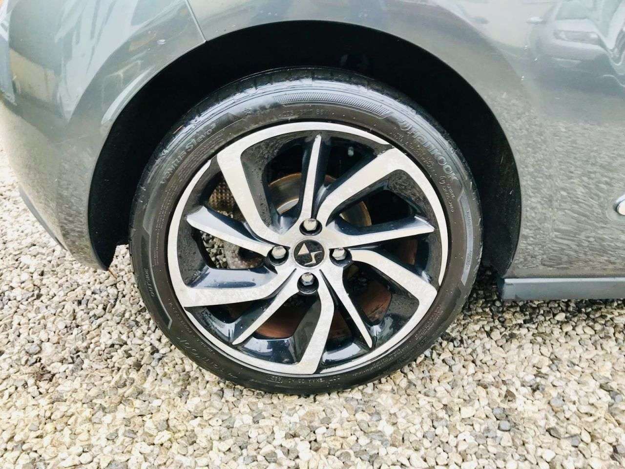 2015 DS AUTOMOBILES DS 3 2015 DS AUTOMOBILES DS 3