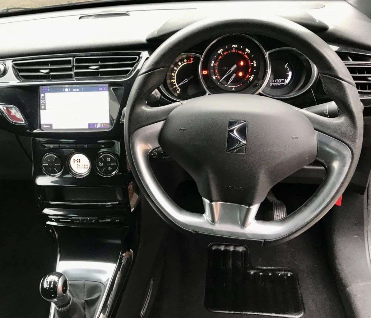 2015 DS AUTOMOBILES DS 3 2015 DS AUTOMOBILES DS 3