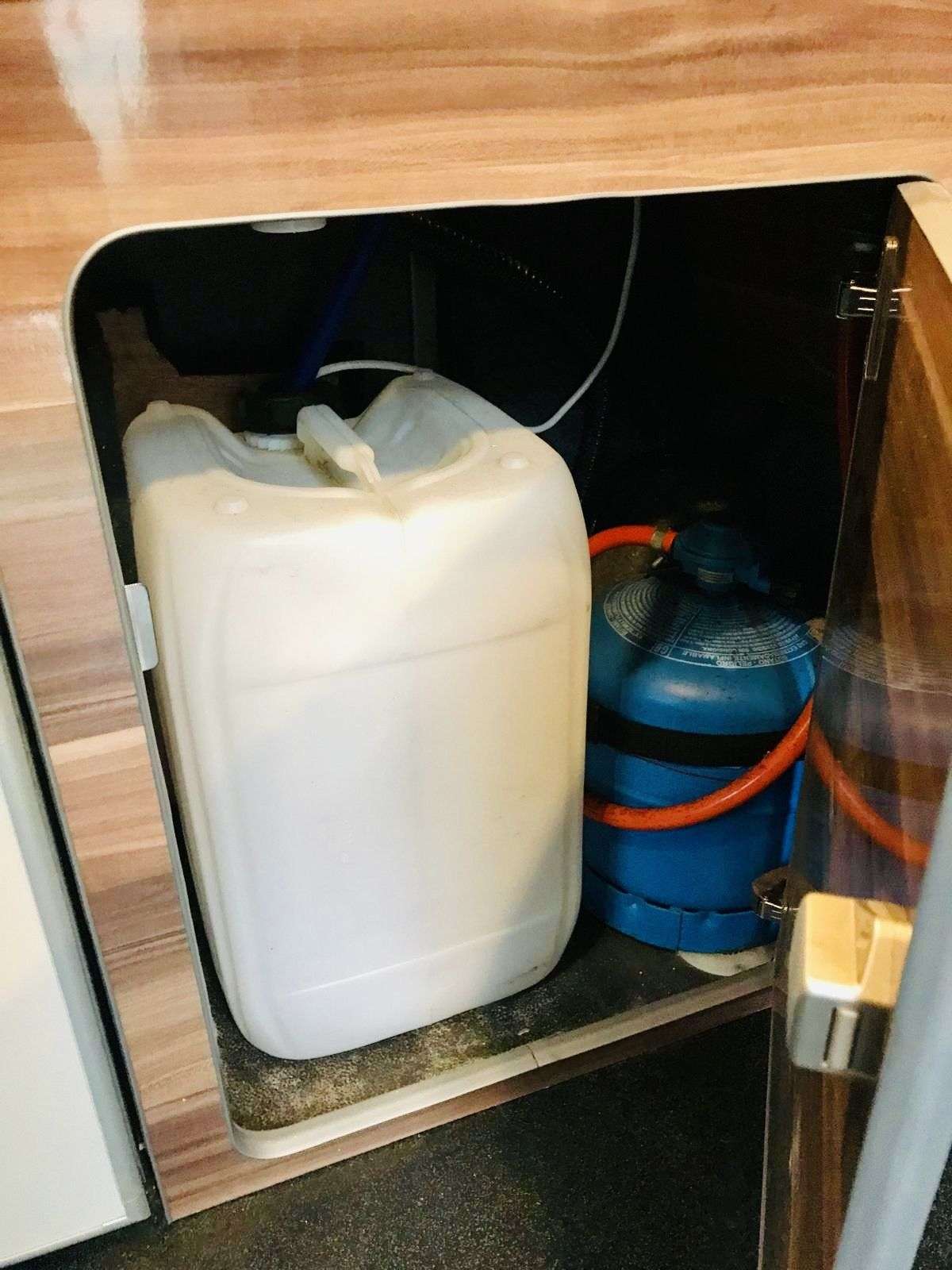 2009 NISSAN NV200 2009 NISSAN NV200