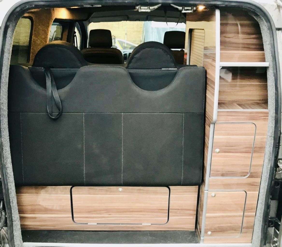 2009 NISSAN NV200 2009 NISSAN NV200