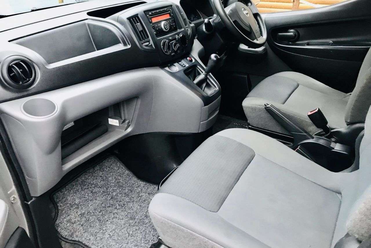 2009 NISSAN NV200 2009 NISSAN NV200