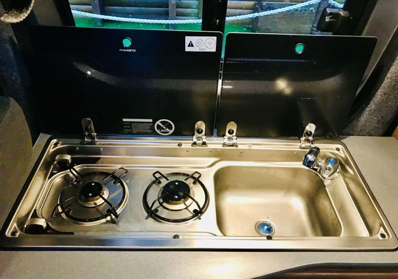 2009 NISSAN NV200 2009 NISSAN NV200