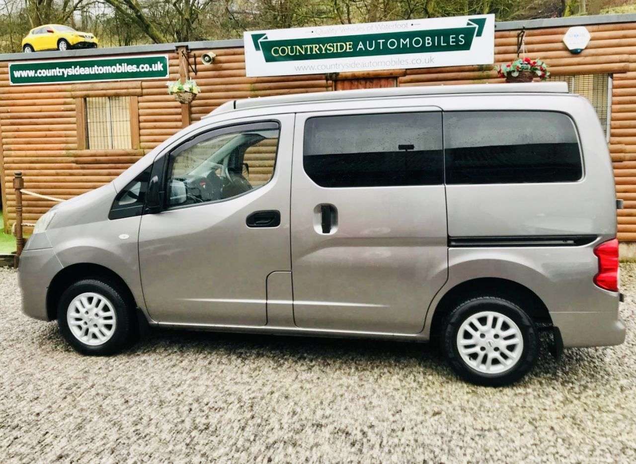 2009 NISSAN NV200 2009 NISSAN NV200