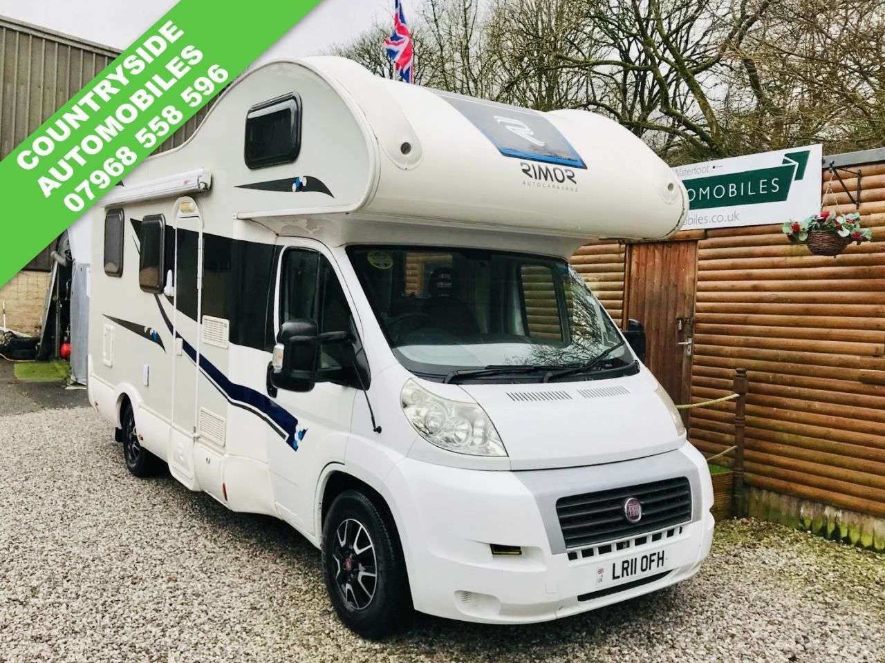 A 2011 FIAT RIMOR TRIMARANO 3 LARGE SHOWER / TOILET ROOM A 2011 FIAT RIMOR TRIMARANO 3 LARGE SHOWER / TOILET ROOM