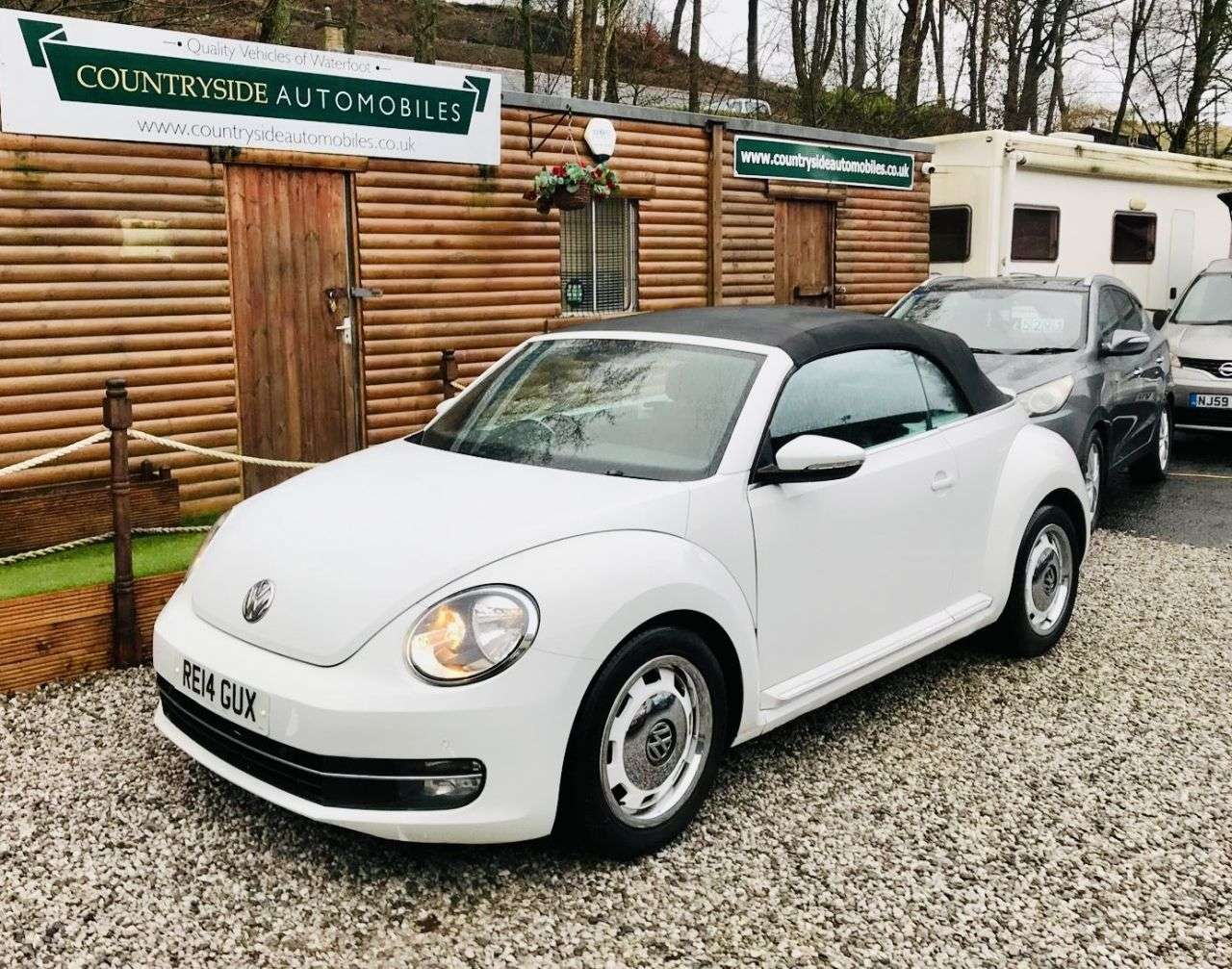 A 2014 VOLKSWAGEN BEETLE 1.6 TDI BlueMotion Tech Design Cabriolet 2dr Diesel Manual Euro 5 (s/s) (10 A 2014 VOLKSWAGEN BEETLE 1.6 TDI BlueMotion Tech Design Cabriolet 2dr Diesel Manual Euro 5 (s/s) (10