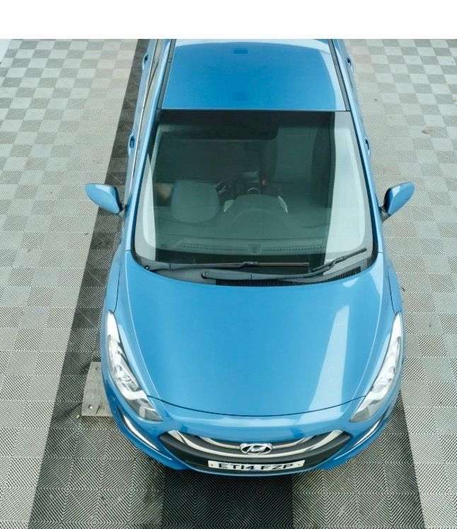 A 2014 HYUNDAI I30 1.6 CRDi Blue Drive Style Nav Hatchback 5dr Diesel Manual Euro 5 (s/s) (128 A 2014 HYUNDAI I30 1.6 CRDi Blue Drive Style Nav Hatchback 5dr Diesel Manual Euro 5 (s/s) (128
