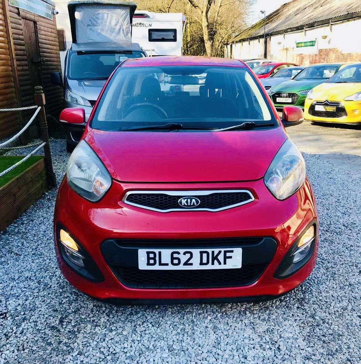 A 2013 KIA PICANTO 1.0 2 Hatchback 5dr Petrol Manual Euro 5 (68 bhp) ONLY 25000 MILES! INSURAN A 2013 KIA PICANTO 1.0 2 Hatchback 5dr Petrol Manual Euro 5 (68 bhp) ONLY 25000 MILES! INSURAN