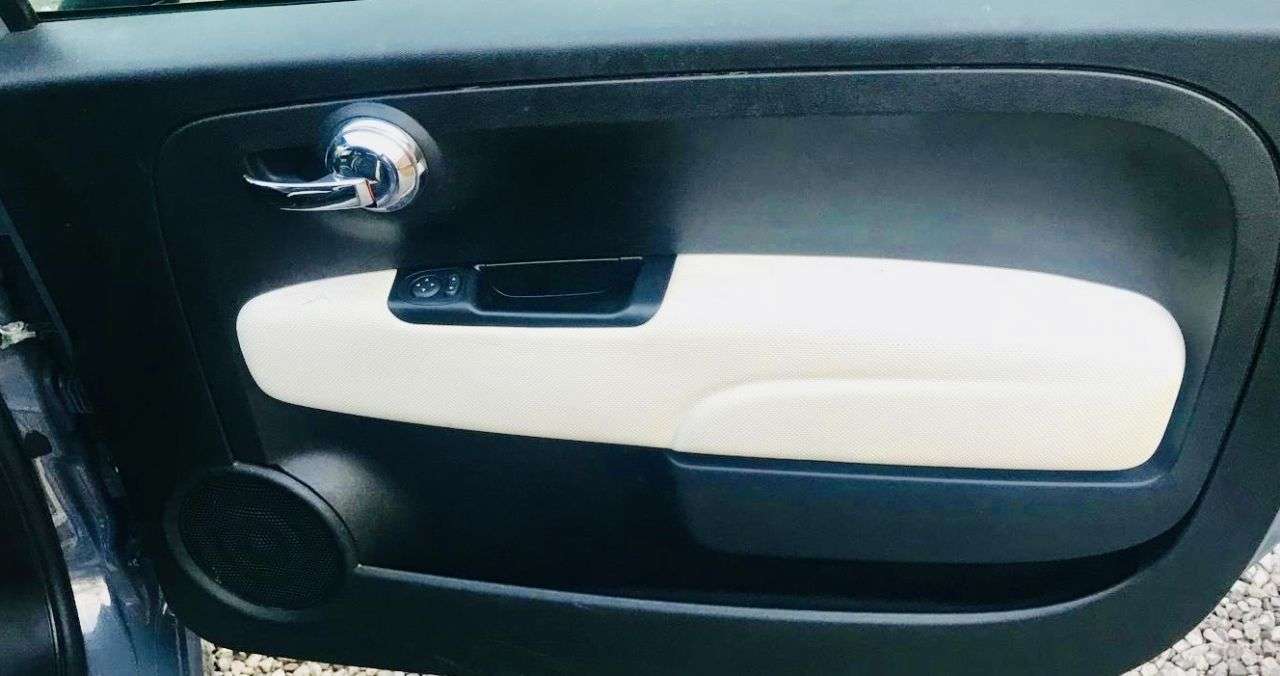 2019 FIAT 500 2019 FIAT 500