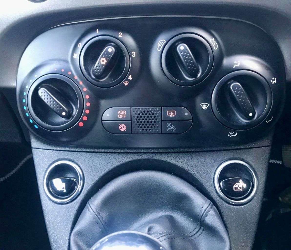 2019 FIAT 500 2019 FIAT 500