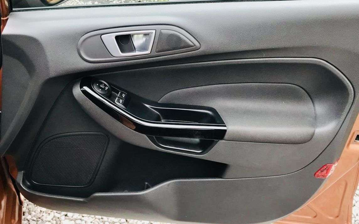 2015 FORD FIESTA 2015 FORD FIESTA