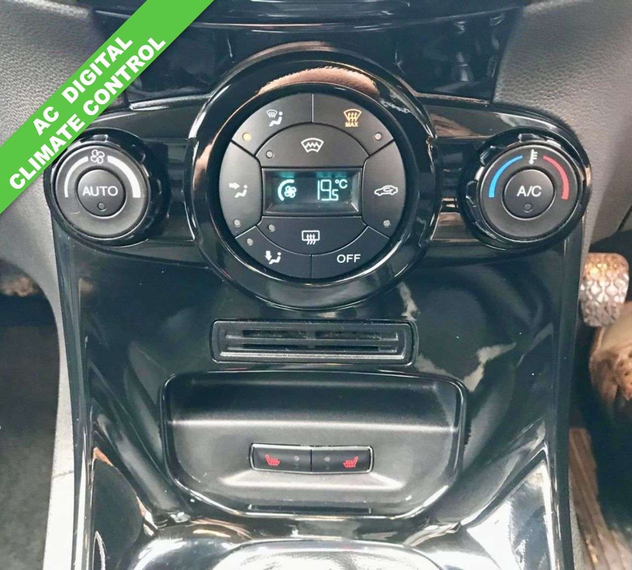 2015 FORD FIESTA 2015 FORD FIESTA