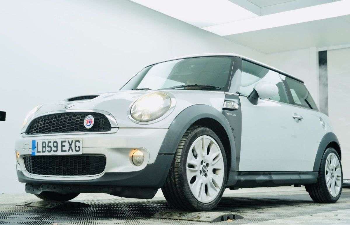 2009 MINI HATCH 2009 MINI HATCH