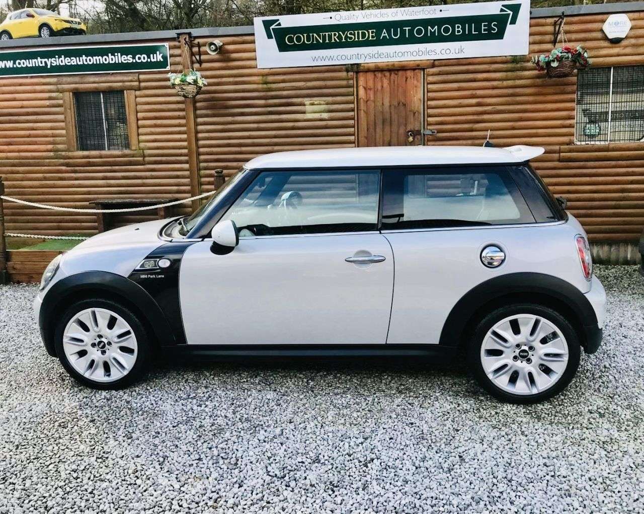 2009 MINI HATCH 2009 MINI HATCH