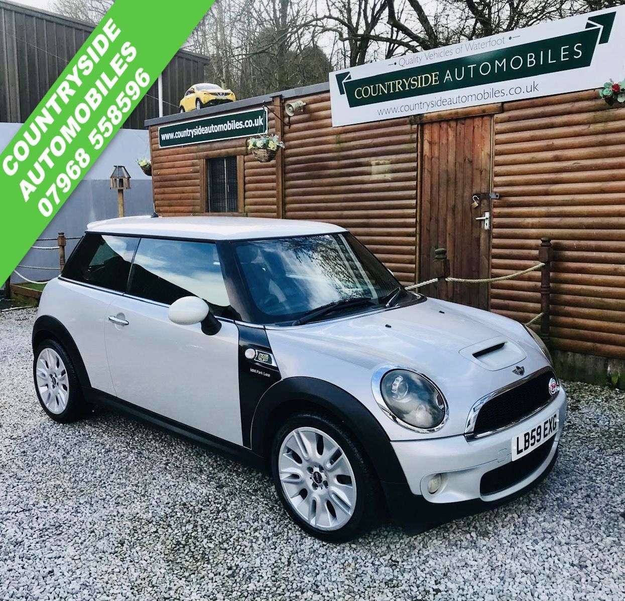 A 2009 MINI HATCH 1.6 Cooper S Camden Hatchback 3dr Petrol Manual Euro 5 (175 ps) FINE WHITE A 2009 MINI HATCH 1.6 Cooper S Camden Hatchback 3dr Petrol Manual Euro 5 (175 ps) FINE WHITE
