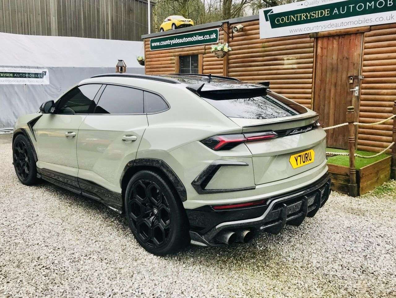 2020 LAMBORGHINI URUS 2020 LAMBORGHINI URUS