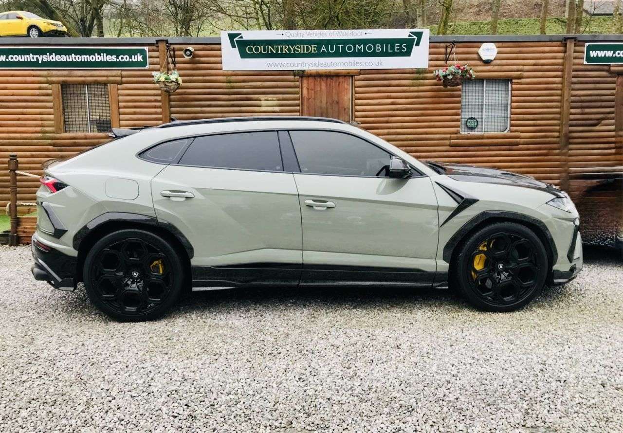 2020 LAMBORGHINI URUS 2020 LAMBORGHINI URUS