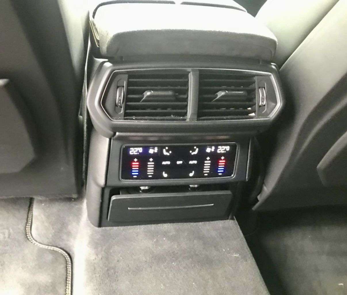 2020 LAMBORGHINI URUS 2020 LAMBORGHINI URUS