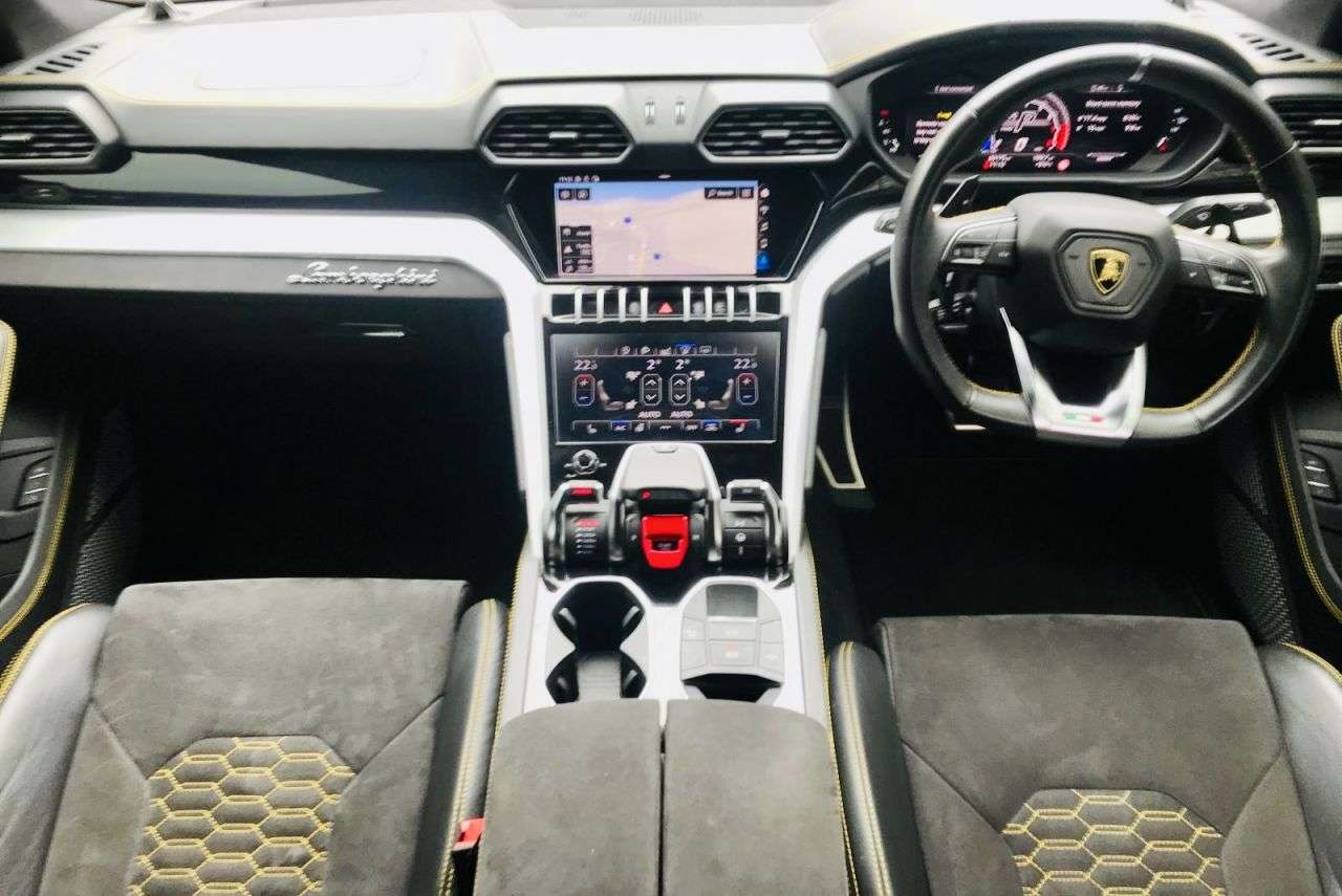 2020 LAMBORGHINI URUS 2020 LAMBORGHINI URUS