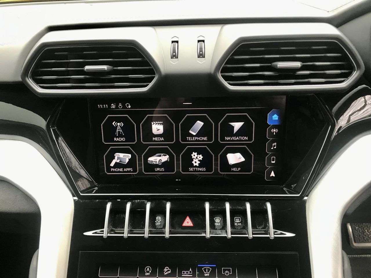 2020 LAMBORGHINI URUS 2020 LAMBORGHINI URUS