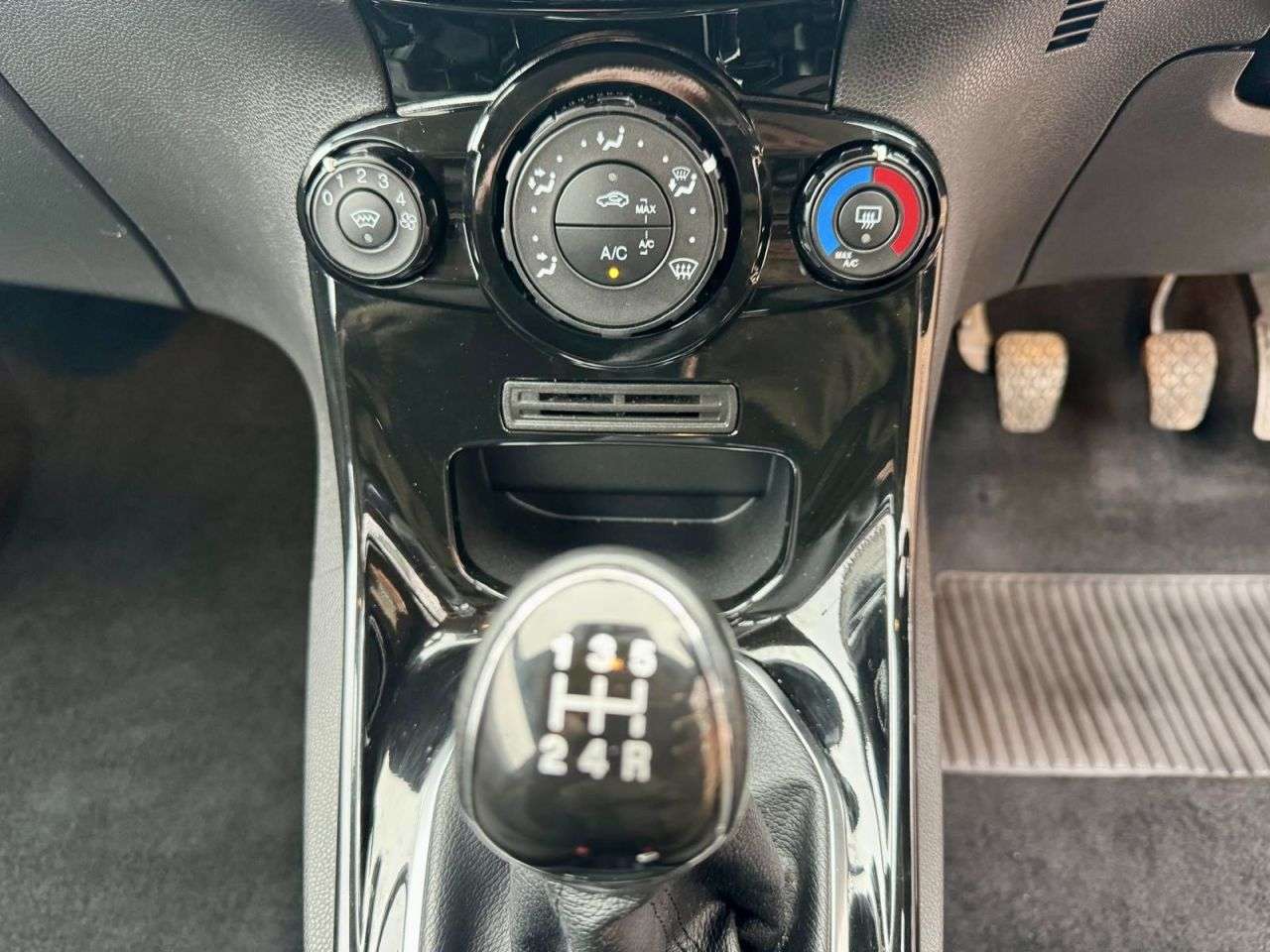 2013 FORD FIESTA 2013 FORD FIESTA