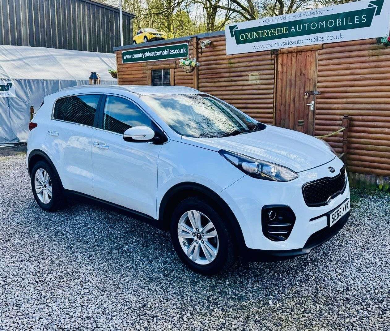 A 2016 KIA SPORTAGE 1.7 CRDi 2 SUV 5dr Diesel Manual Euro 6 (s/s) (114 bhp) JUST HAD FULL SERVI A 2016 KIA SPORTAGE 1.7 CRDi 2 SUV 5dr Diesel Manual Euro 6 (s/s) (114 bhp) JUST HAD FULL SERVI
