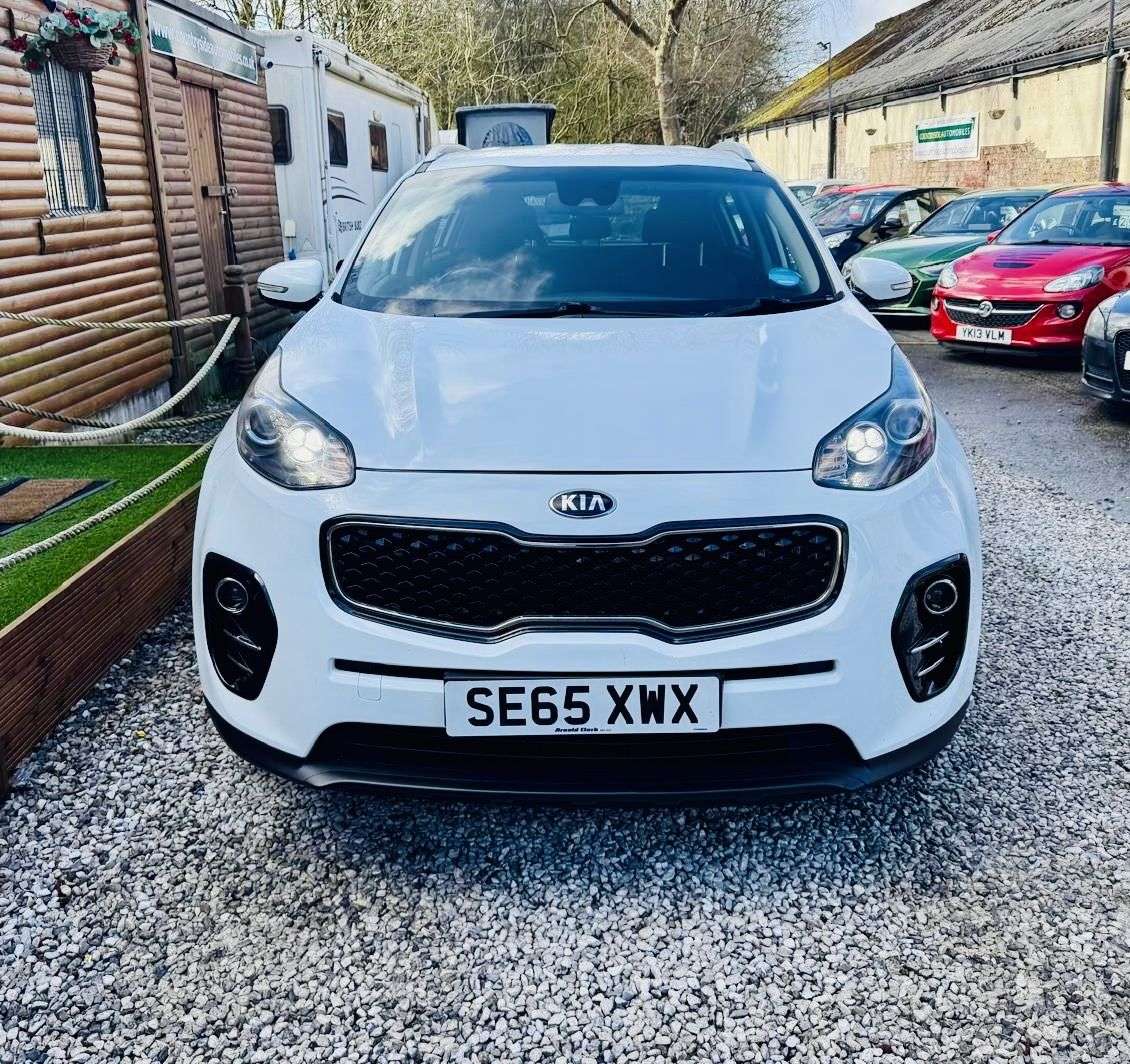 A 2016 KIA SPORTAGE 1.7 CRDi 2 SUV 5dr Diesel Manual Euro 6 (s/s) (114 bhp) JUST HAD FULL SERVI A 2016 KIA SPORTAGE 1.7 CRDi 2 SUV 5dr Diesel Manual Euro 6 (s/s) (114 bhp) JUST HAD FULL SERVI