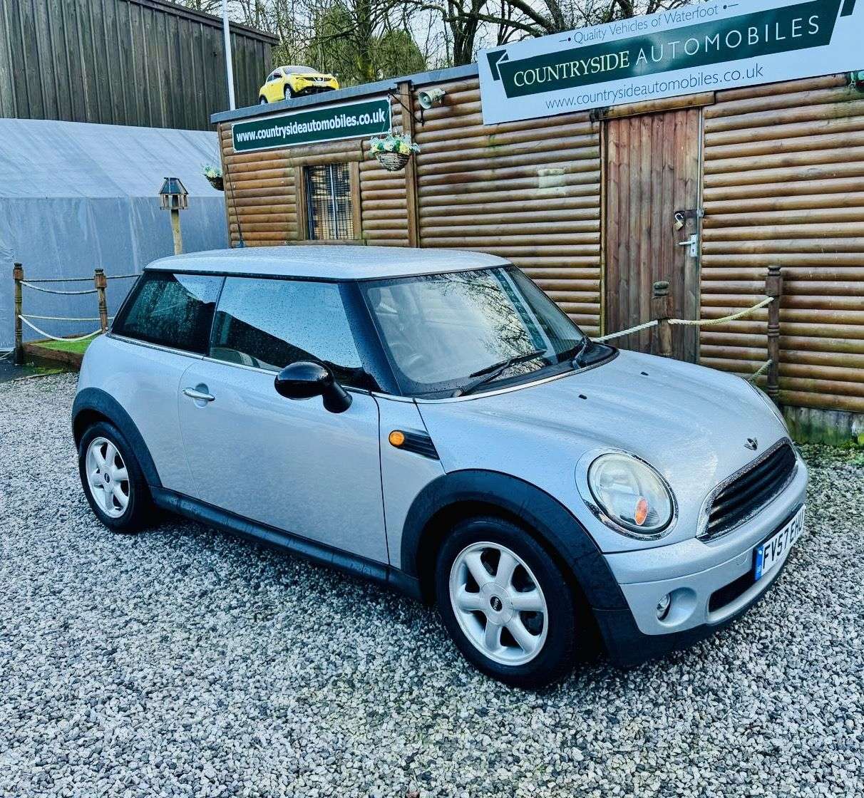 A 2007 MINI HATCH 1.4 One Hatchback 3dr Petrol Manual Euro 4 (95 ps) RECENT SERVICE AND NEW M A 2007 MINI HATCH 1.4 One Hatchback 3dr Petrol Manual Euro 4 (95 ps) RECENT SERVICE AND NEW M