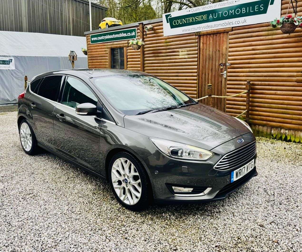 A 2017 FORD FOCUS 1.5 TDCi Titanium X Hatchback 5dr Diesel Manual Euro 6 (s/s) (120 ps) FULL A 2017 FORD FOCUS 1.5 TDCi Titanium X Hatchback 5dr Diesel Manual Euro 6 (s/s) (120 ps) FULL