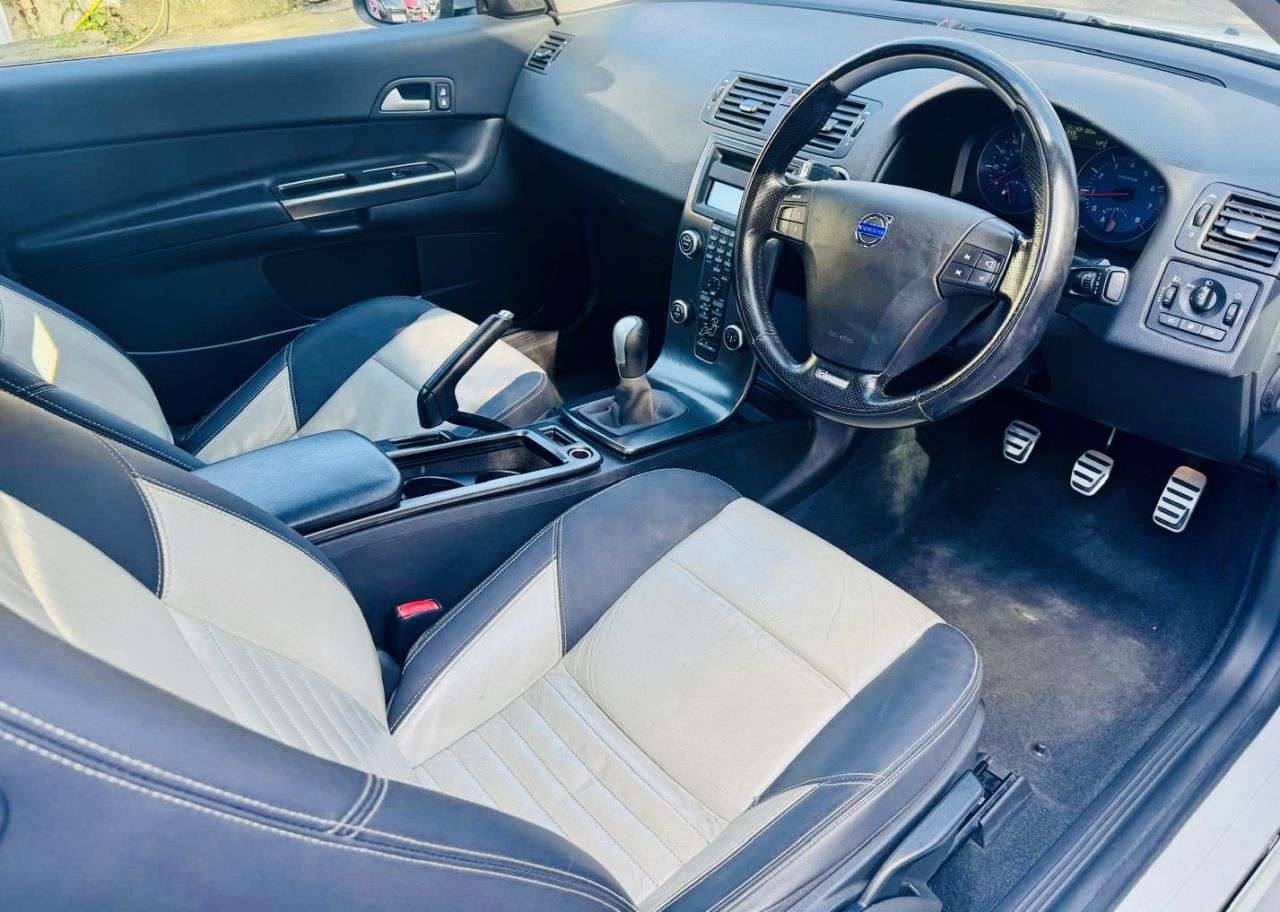 2009 VOLVO C30 2009 VOLVO C30
