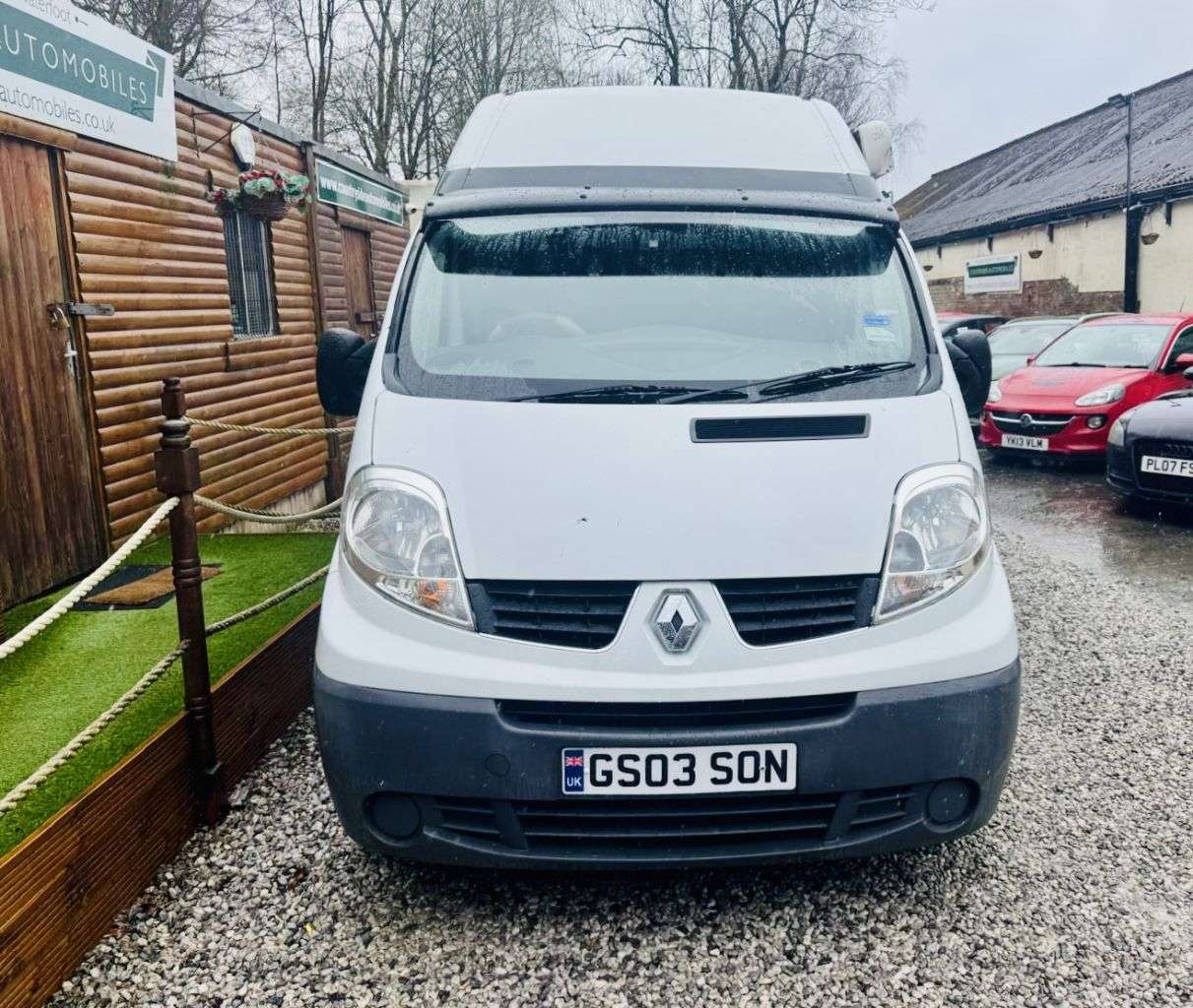 A 2010 RENAULT TRAFIC S AND T Ocean High top profesional Conversion. Motorhome 4dr Diesel Manual A 2010 RENAULT TRAFIC S AND T Ocean High top profesional Conversion. Motorhome 4dr Diesel Manual