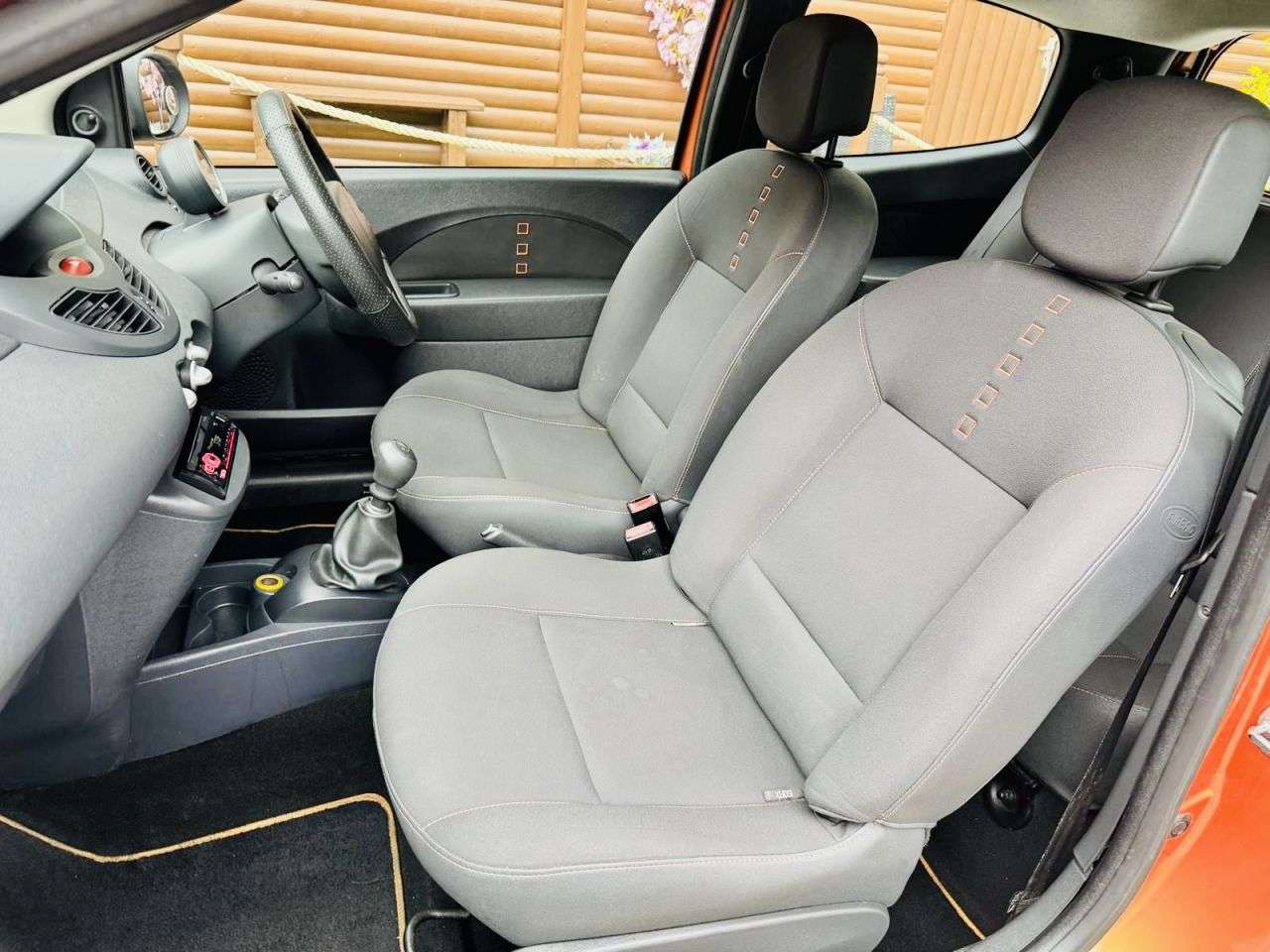 2010 RENAULT TWINGO 2010 RENAULT TWINGO