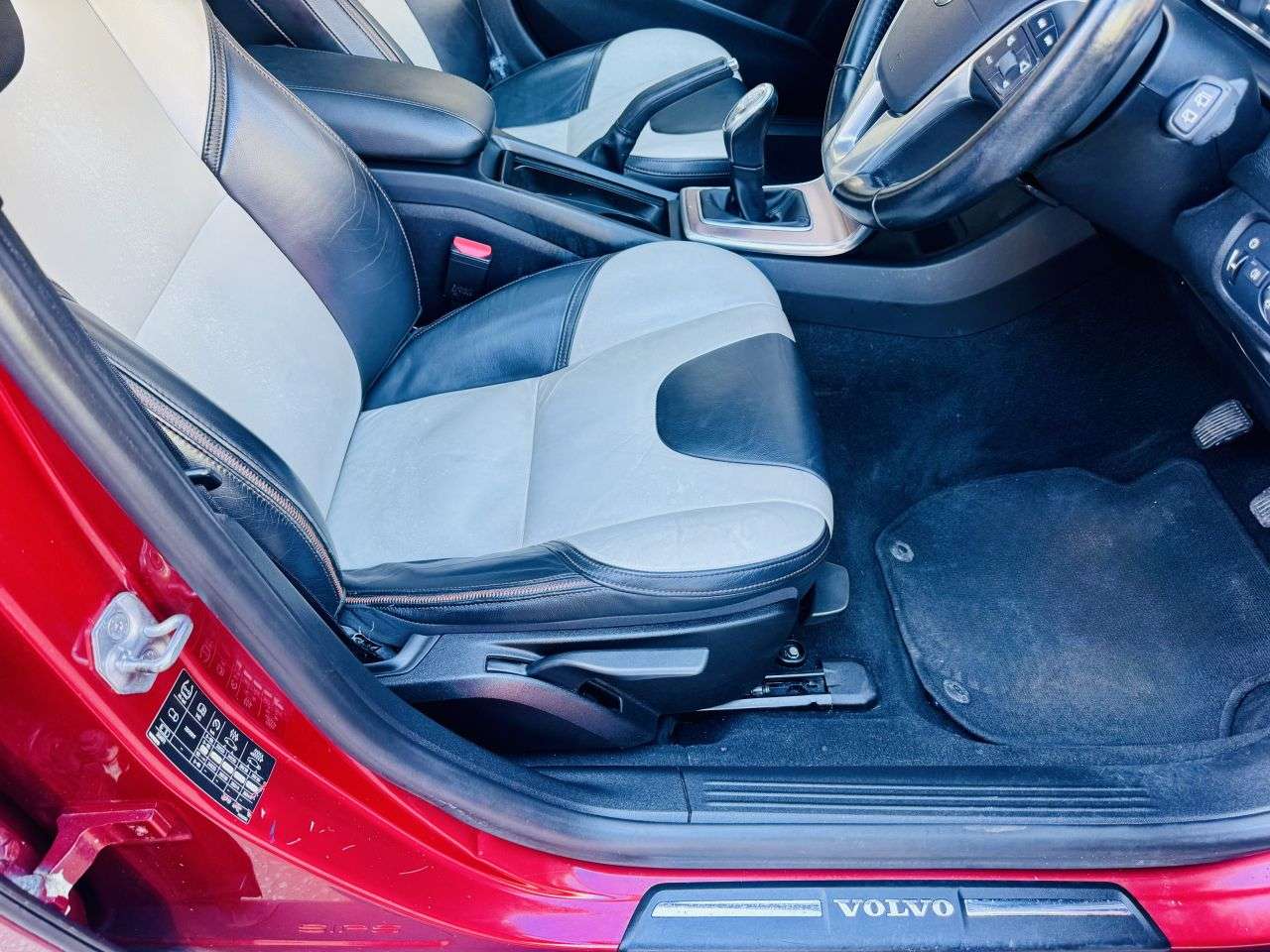 2013 VOLVO V40 CROSS COUNTRY 2013 VOLVO V40 CROSS COUNTRY