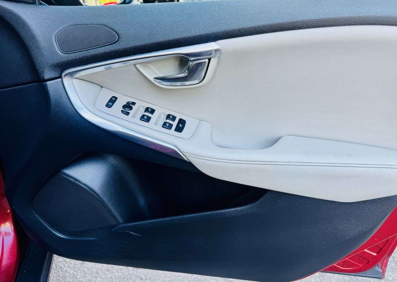 2013 VOLVO V40 CROSS COUNTRY 2013 VOLVO V40 CROSS COUNTRY