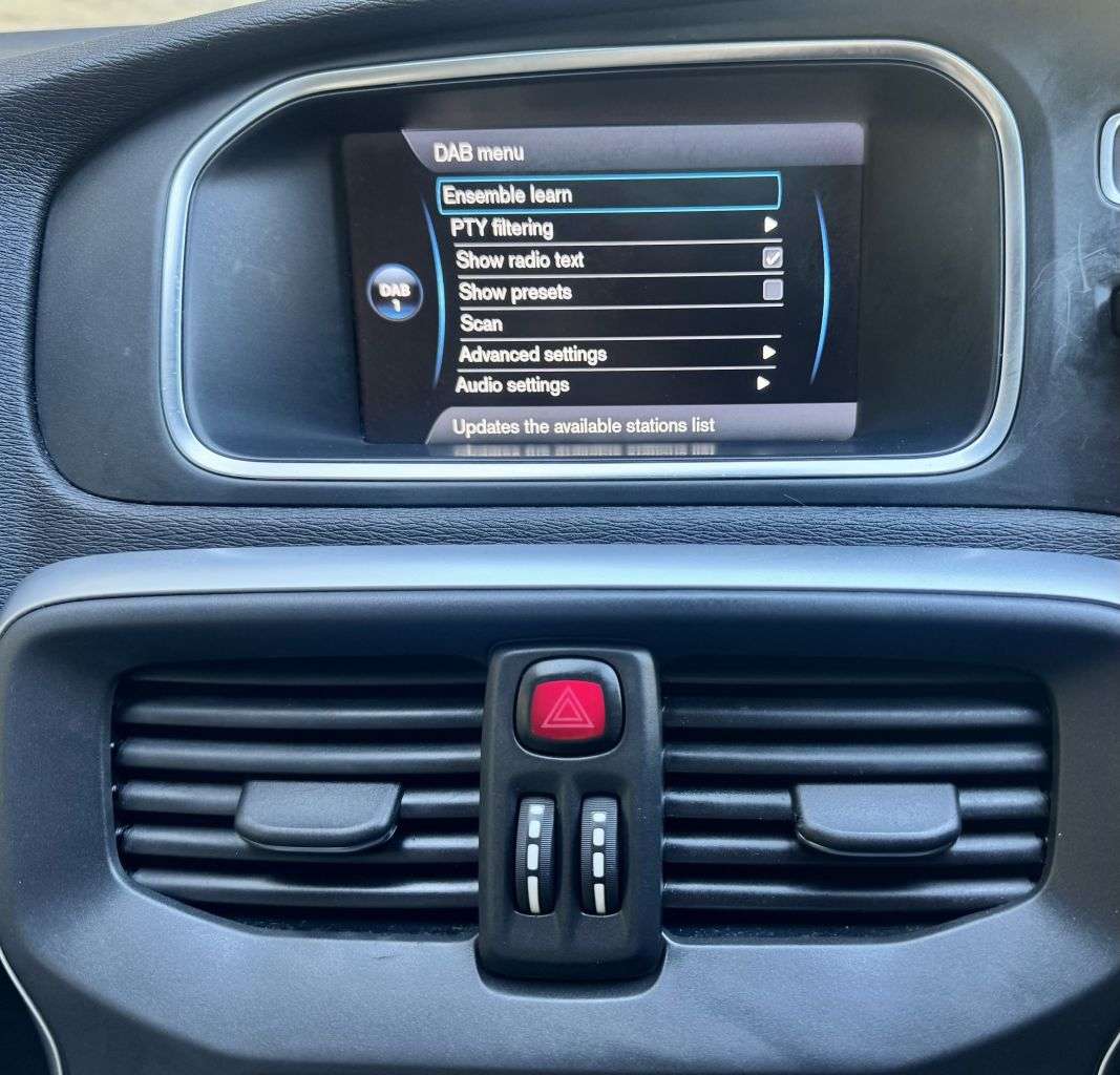 2013 VOLVO V40 CROSS COUNTRY 2013 VOLVO V40 CROSS COUNTRY