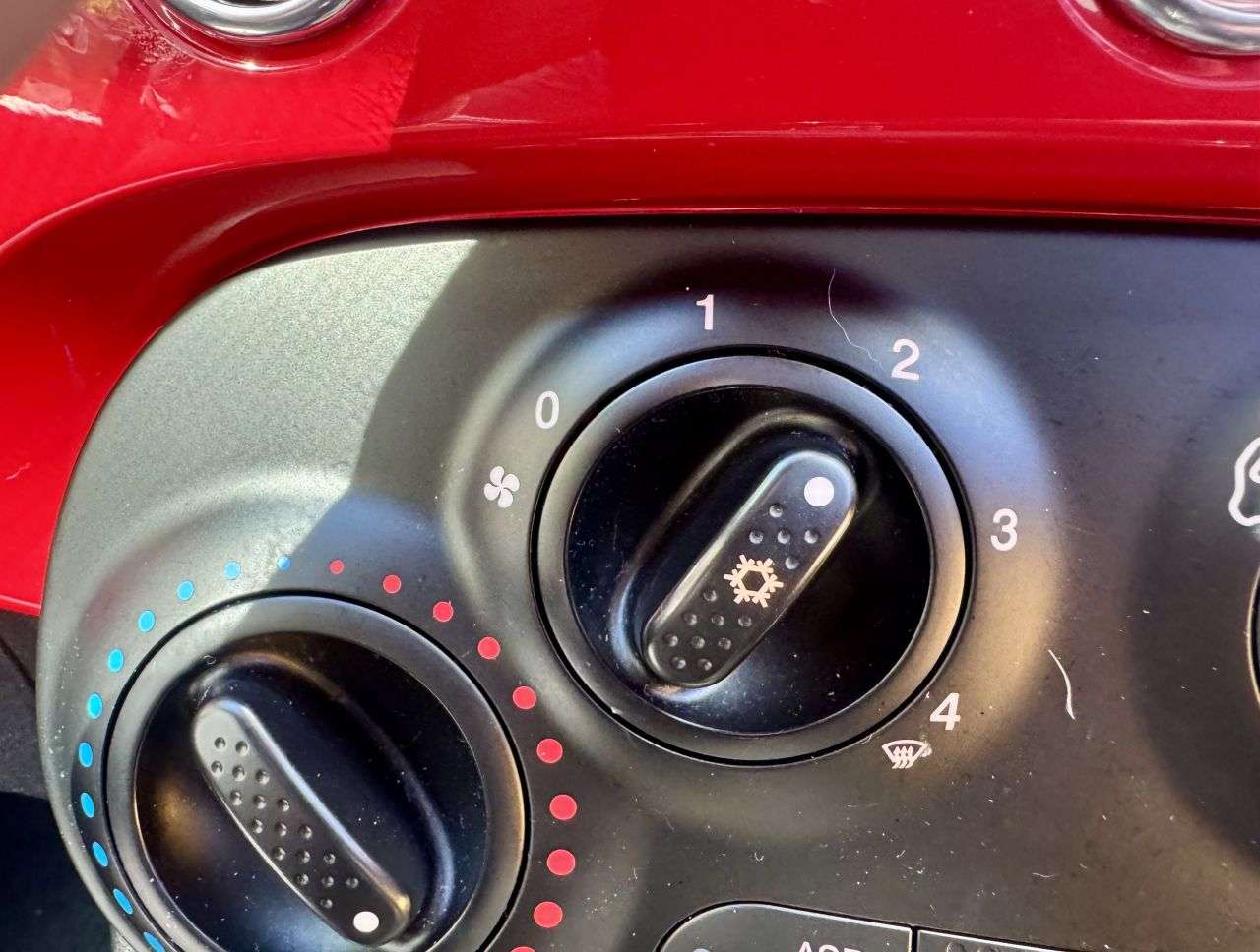 2023 FIAT 500 2023 FIAT 500