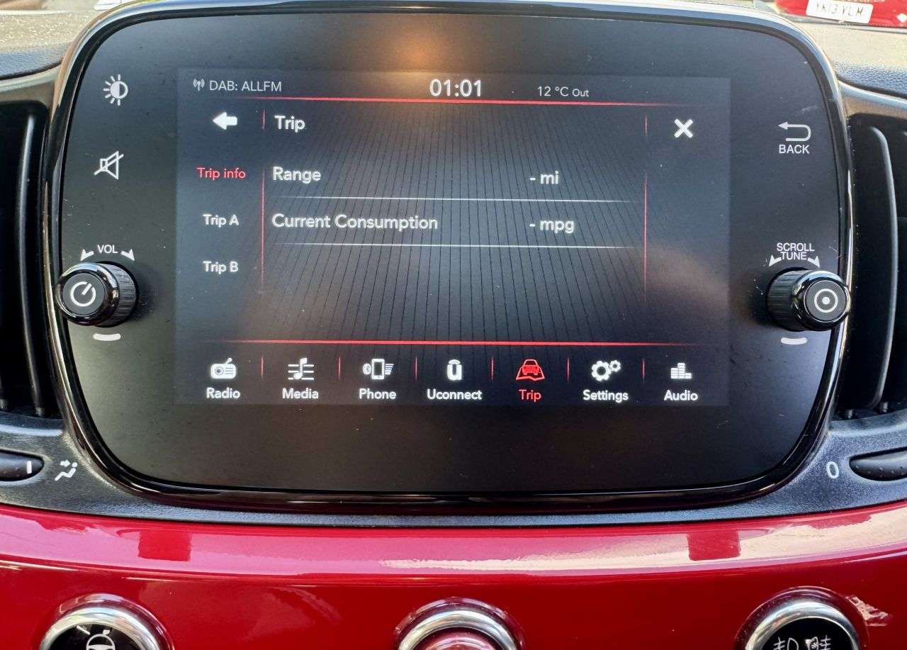 2023 FIAT 500 2023 FIAT 500