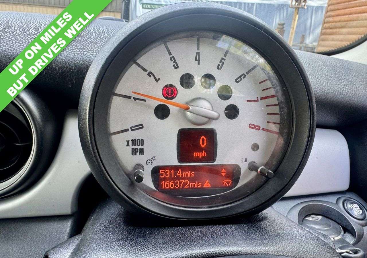2011 MINI HATCH 2011 MINI HATCH